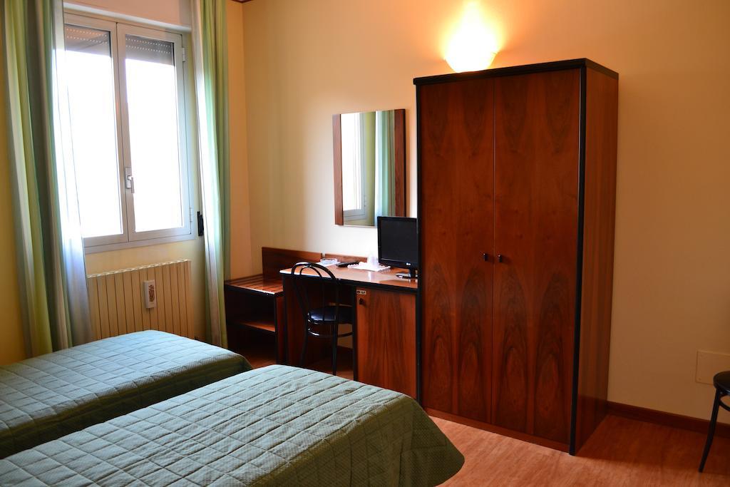 Albergo Elena Pianoro Extérieur photo