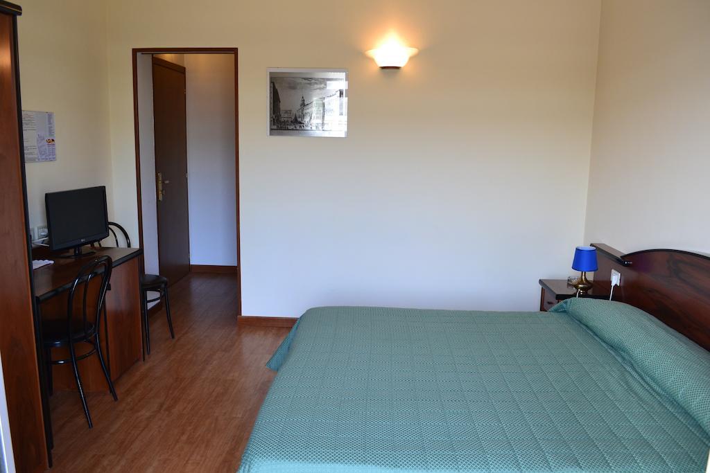 Albergo Elena Pianoro Chambre photo
